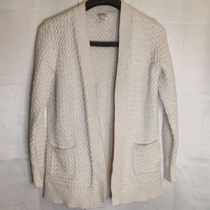 White LLbean sweater cardigan great for the out doors with 2 front pocket